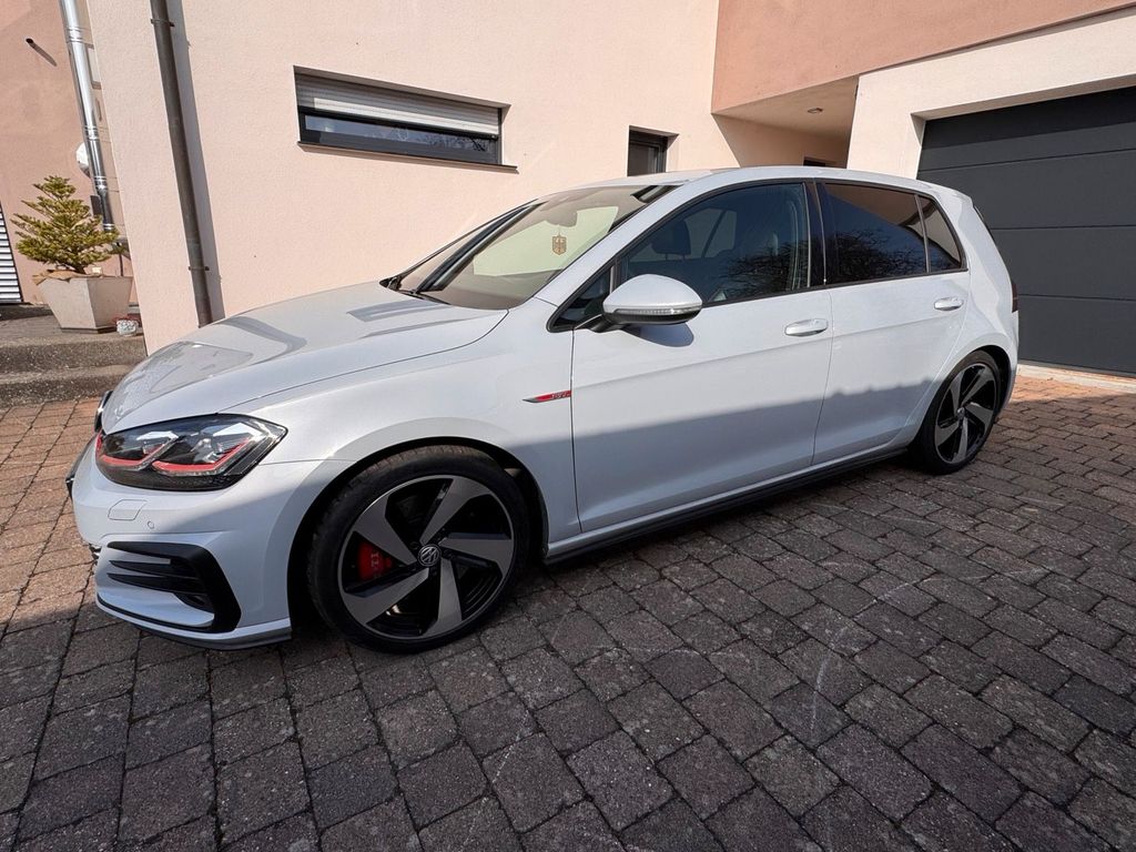 Image of Volkswagen Golf
