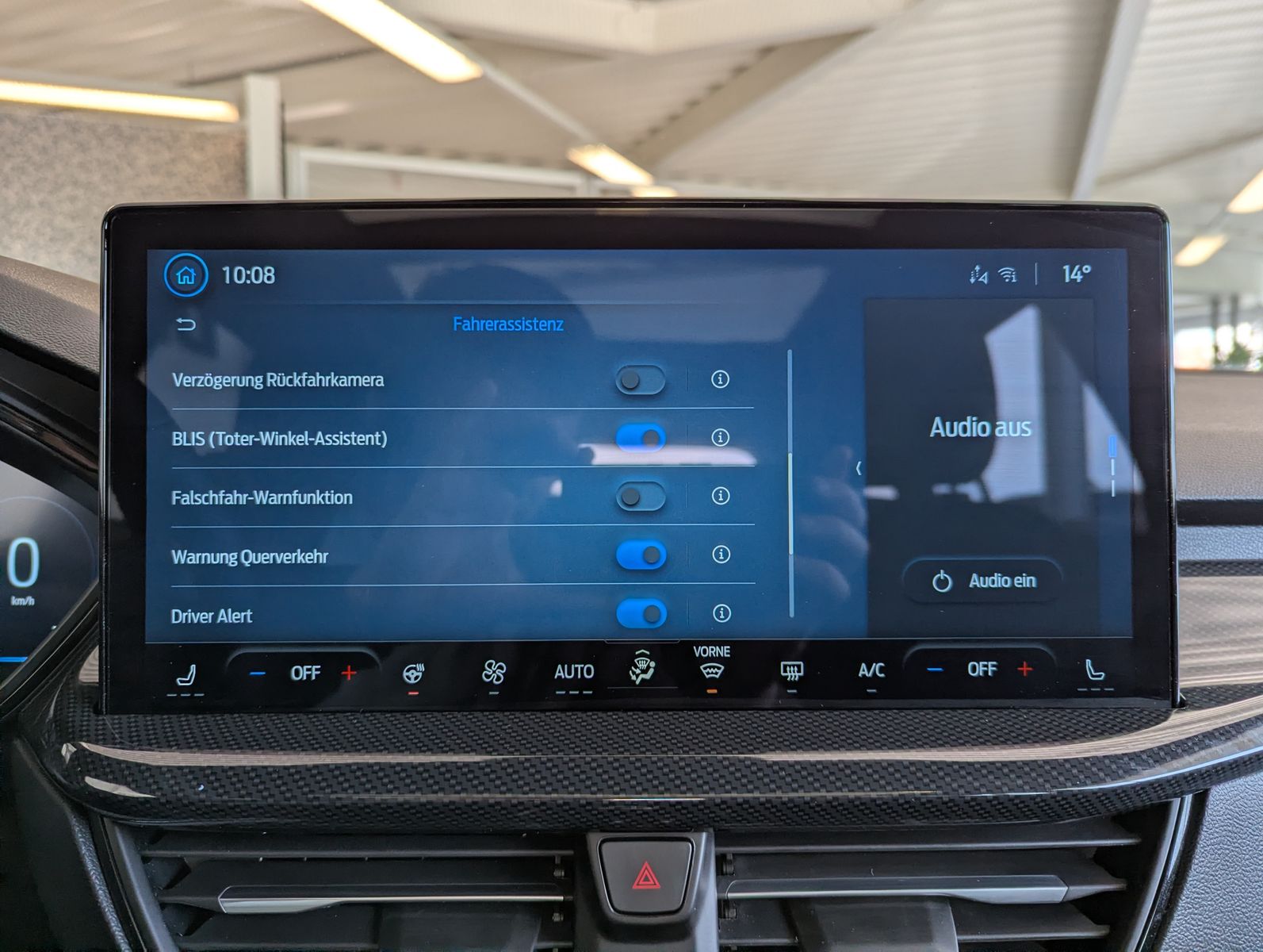 Fahrzeugabbildung Ford Focus 1.0 ST-Line X Styling Matrix B&amp;O Pano 18"