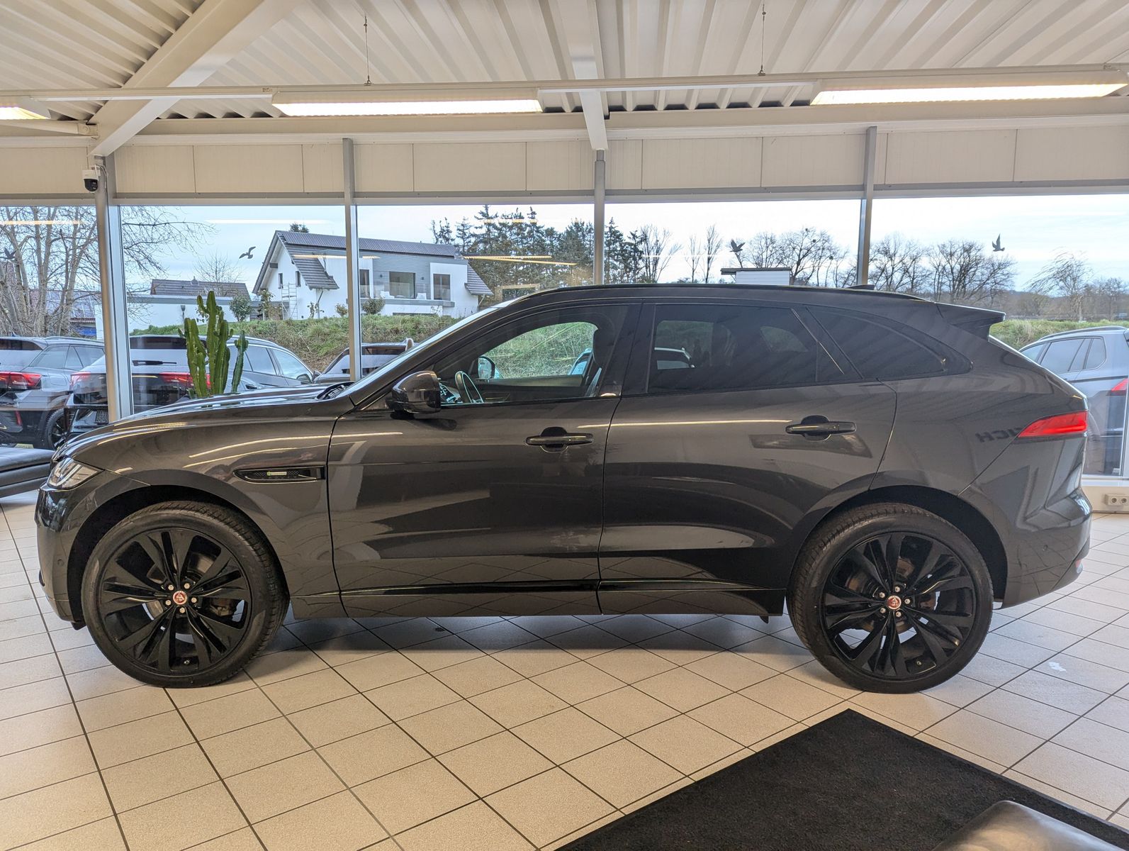 Fahrzeugabbildung Jaguar F-PACE R-Sport AWD Black LED+ PanoACC 22"