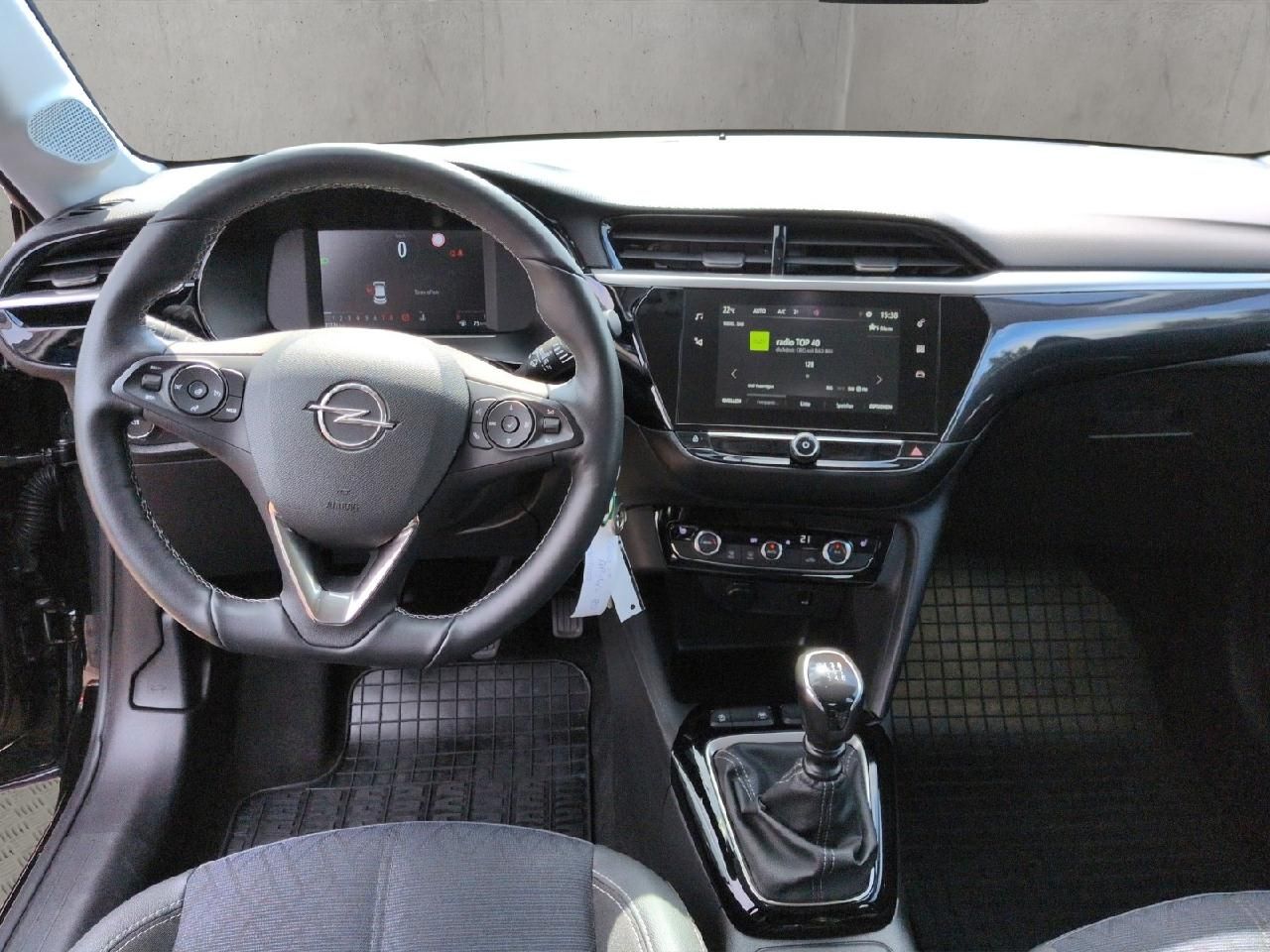 Fahrzeugabbildung Opel Corsa 1.2T Elegance - Sitz-, Lenkradhzg., Kamera