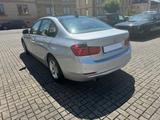 BMW 320 Baureihe 3 Lim. 320 i - gebrauchte BMW 3er Reihe aus dem Jahr 2012