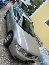 Audi a4 1,8 - Audi A4 aus 2000: Kombi
