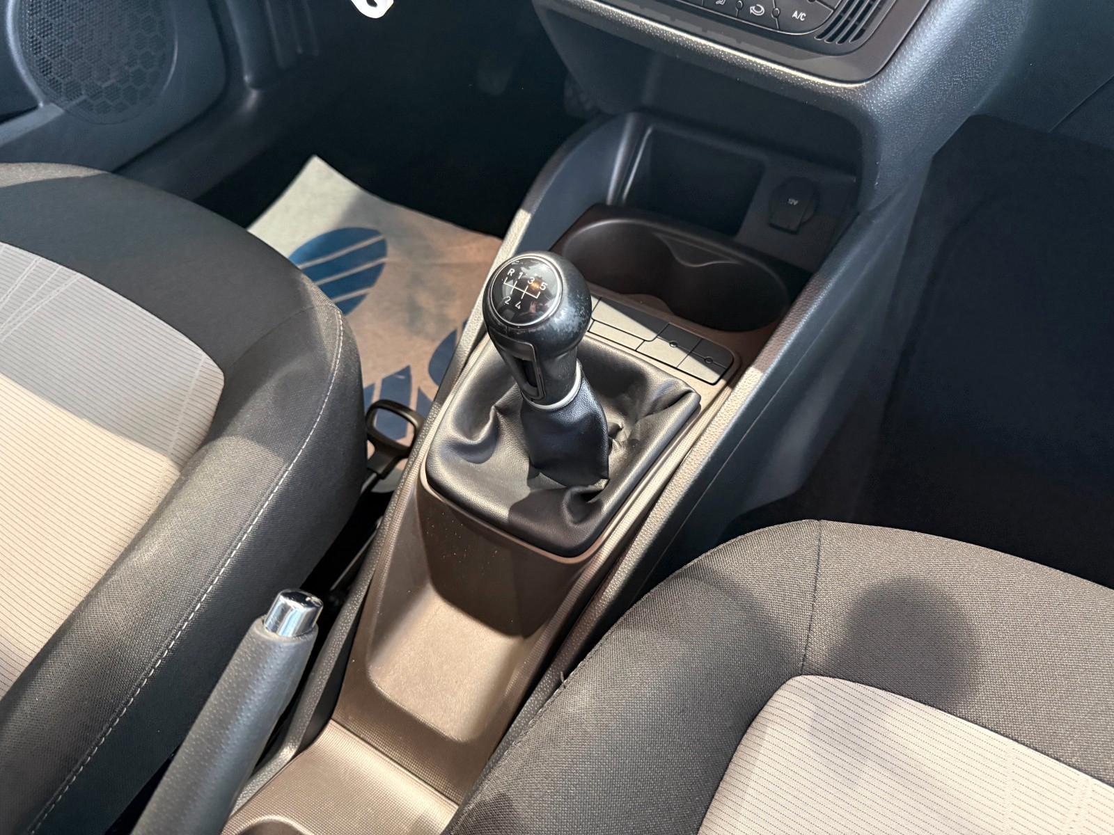 Seat Ibiza 2013 — photo 24