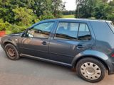 Volkswagen 4er Golf 1.9TDI 81kW  - Volkswagen Golf aus 2001 mit Diesel-Antrieb: Limousine