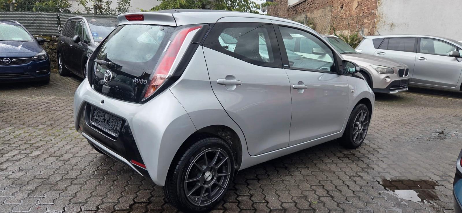 Toyota Aygo AYGO x-play Edition-S 1,0 *1-Hand*