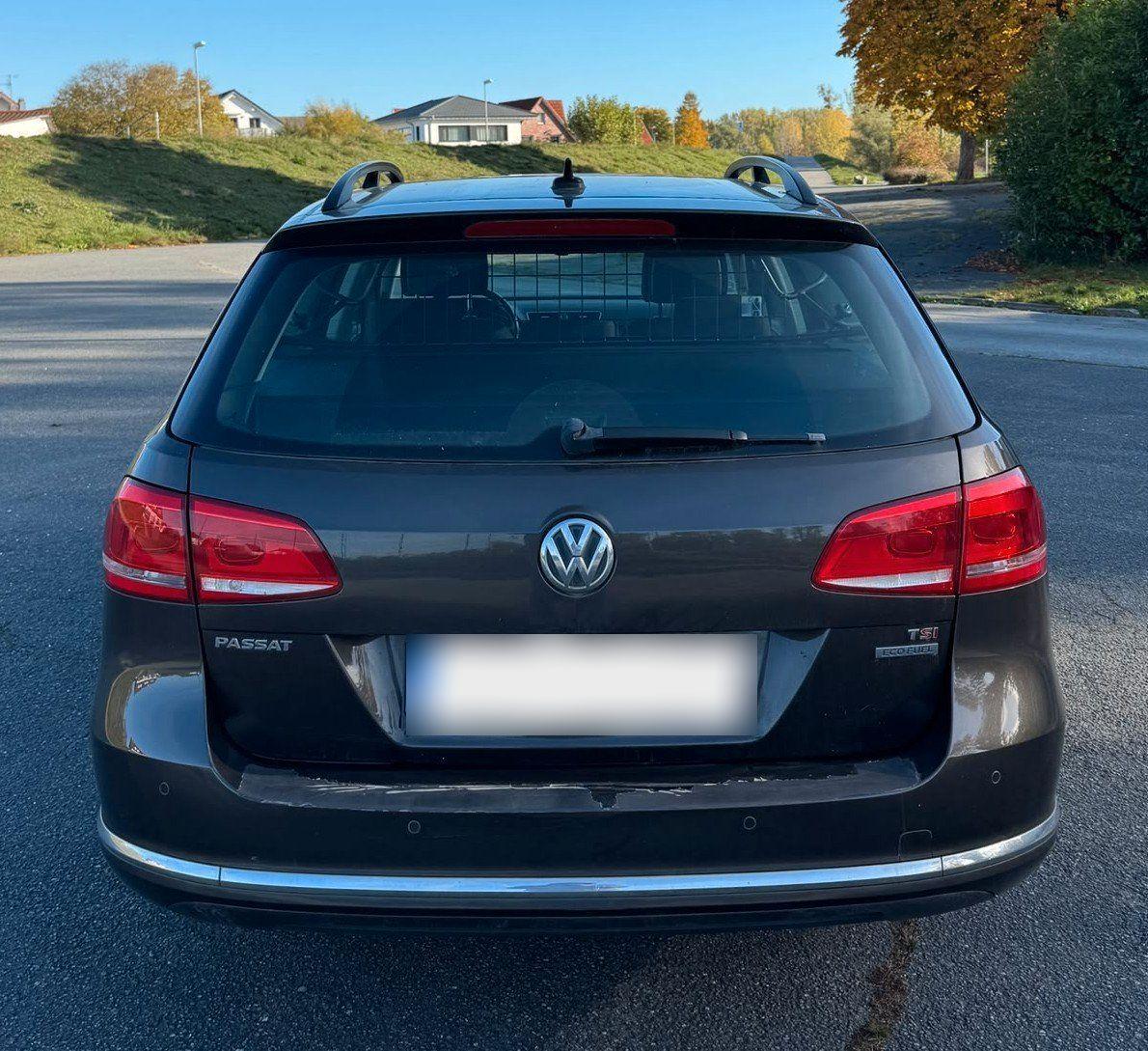 Volkswagen Passat 2012 — photo 7