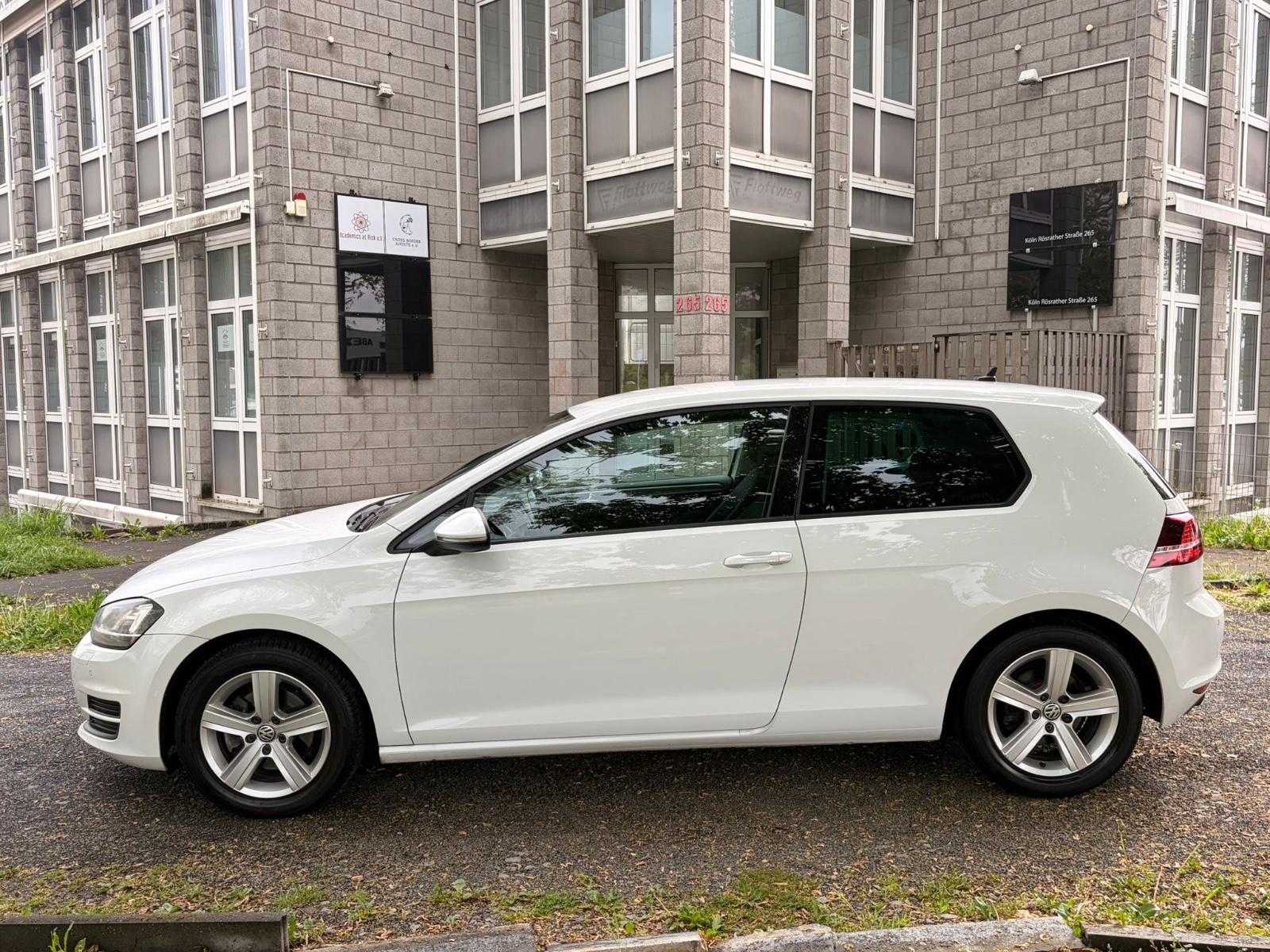 Volkswagen Golf VII Lim. Comfortline BMT* Automatik*Navi
