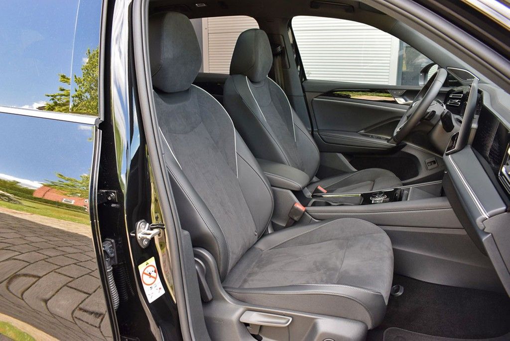 Volkswagen Tiguan TDI 2.0 DSG Elegance Matrix AHK Pano HuD foto 5