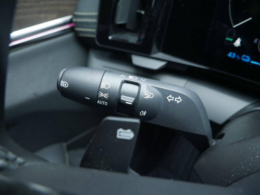 Fahrzeugabbildung Renault Megane E-Tech EV60 220 Iconic