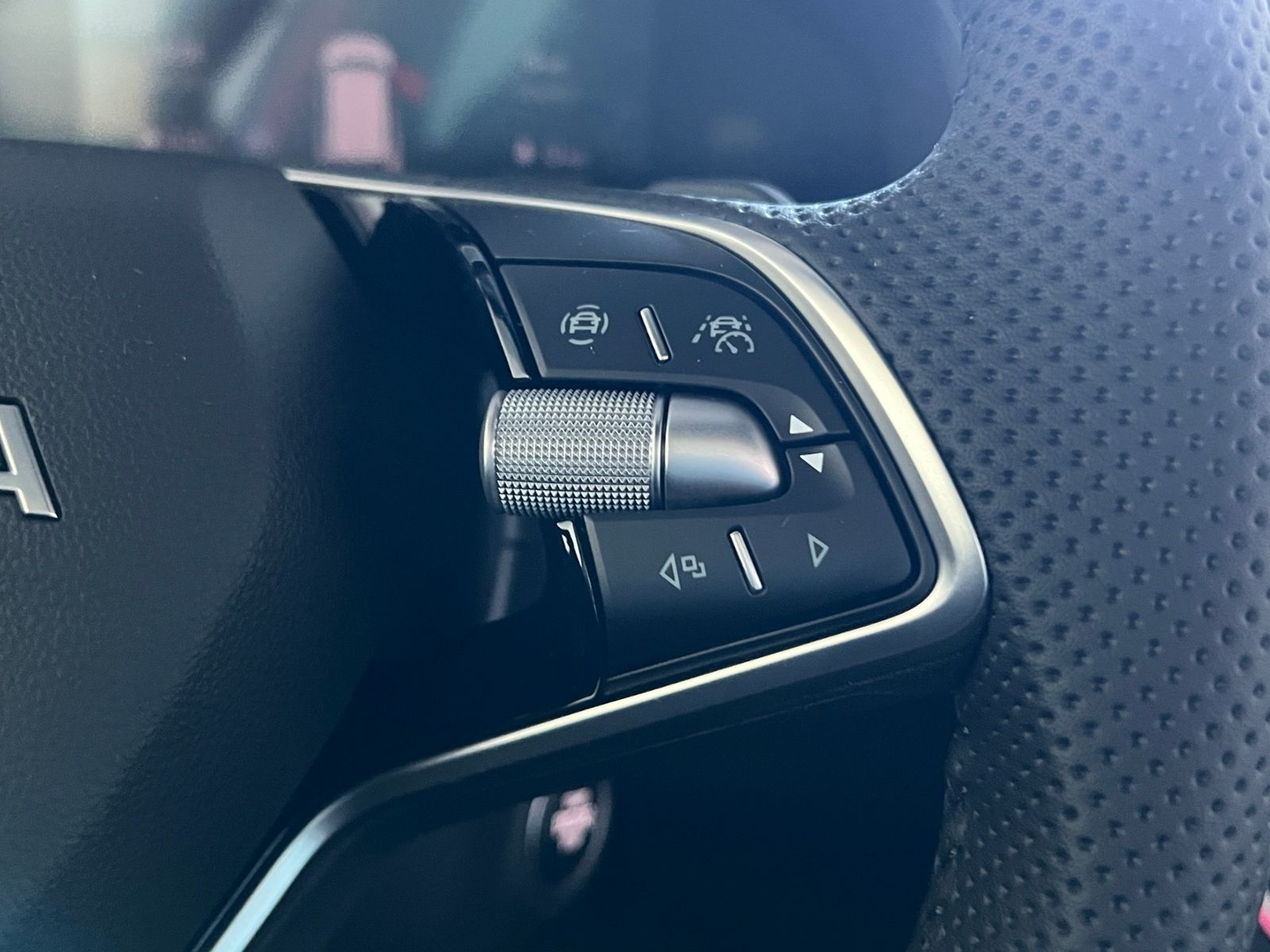 Fahrzeugabbildung SKODA Kamiq Monte Carlo 1.5 TSI DSG *AHK, Matrix-LED*