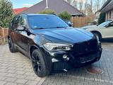 BMW X5 xDrive30d - - BMW X5: Massagesitze