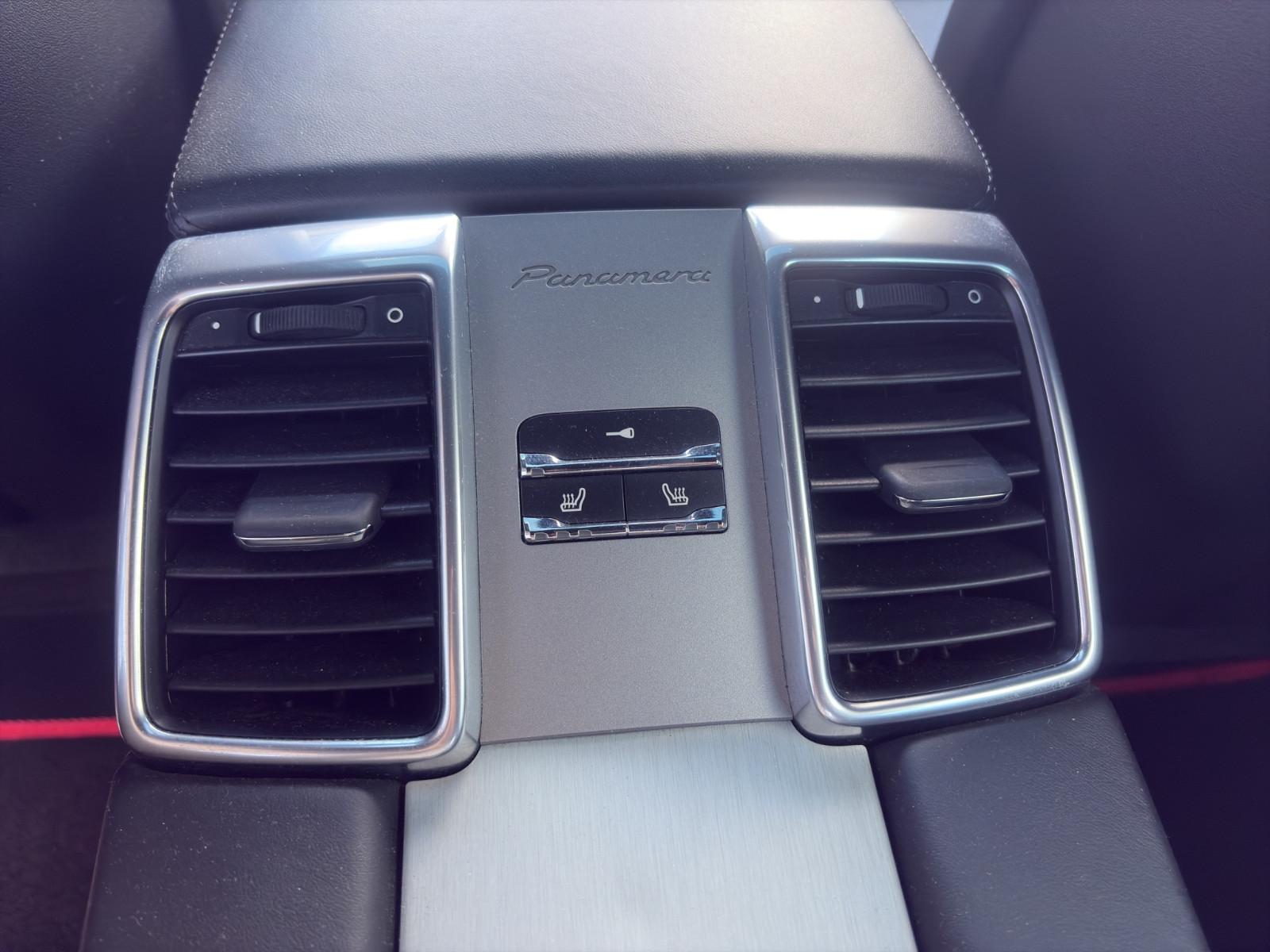 Porsche Panamera Turbo/Sport-Chrono/Schiebedach/Memory