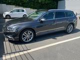 Volkswagen Passat 1.6 TDI SCR DSG Business Business