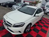 Mercedes-Benz A 200d Aut. *Led*Navi*Sportsitze* - Mercedes-Benz A 200 mit Diesel-Antrieb: Limousine