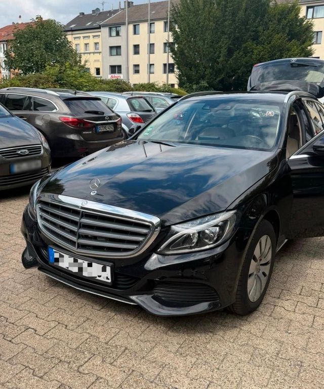 Image of Mercedes-Benz C 220