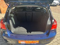 118 d Sport Line  Sitzh. Navi  LED