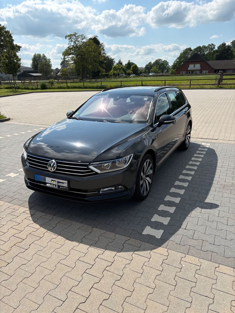 VW Passat Variant 2.0 TDI DSG Comfortline Varia...