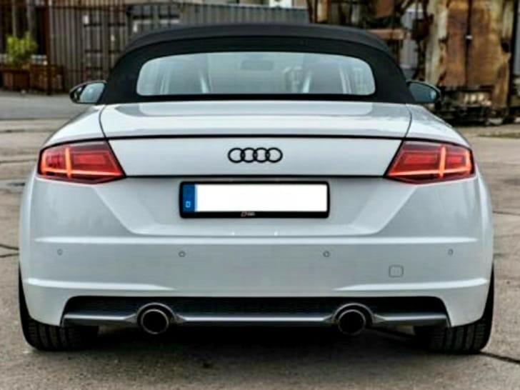 Audi TT Roadster 2.0 TFSI S tronic quattro -