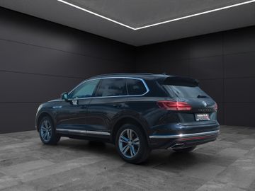 Volkswagen Touareg - 4