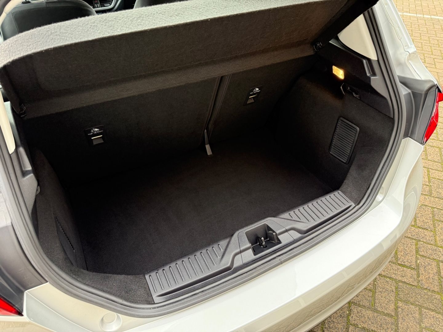 FORD Fiesta Cool Connect C & Navi LED Apple CarPlay A - Image 28