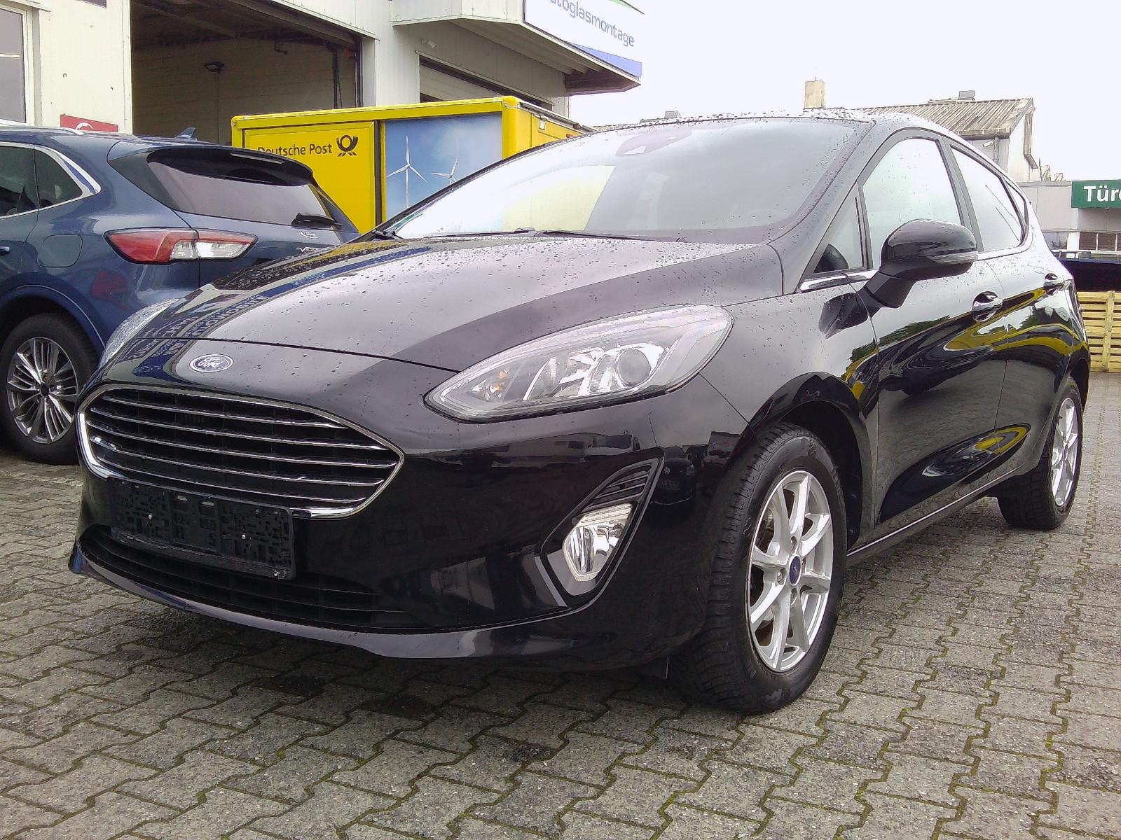 Ford Fiesta Titanium   Sehr gepflegt.