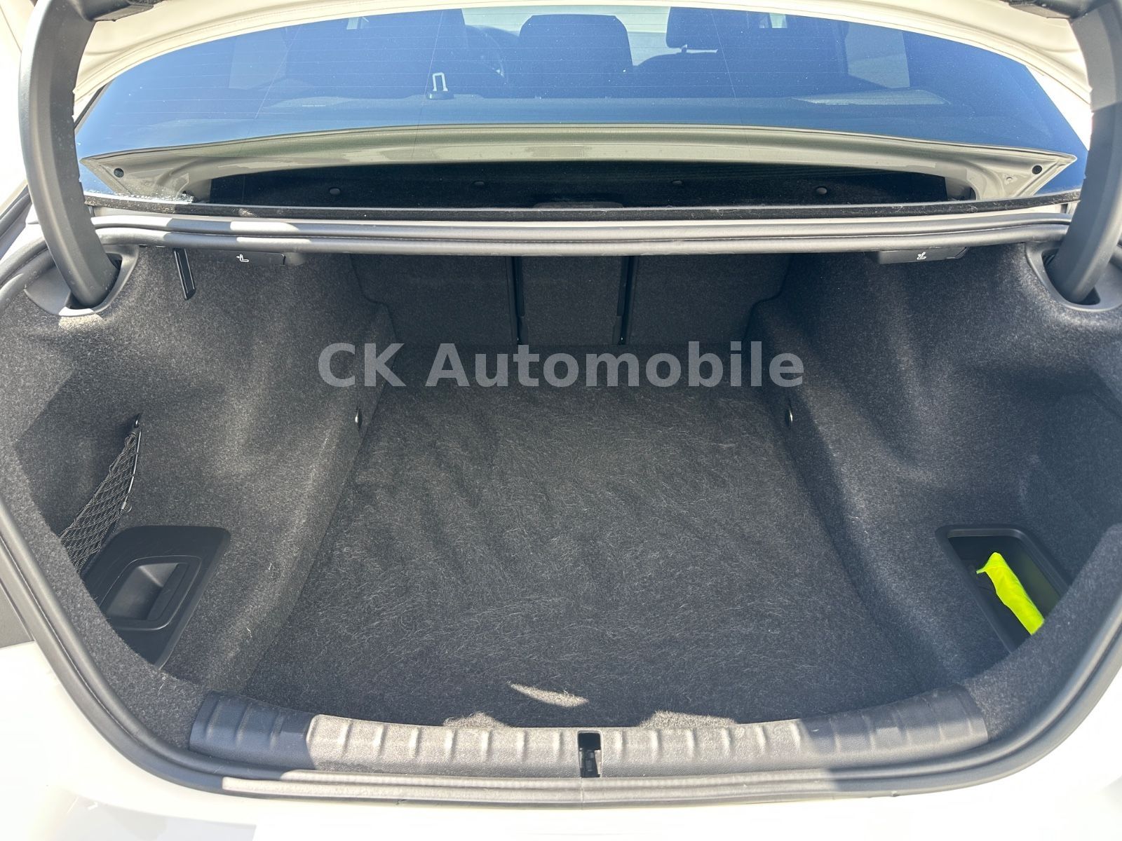 Fahrzeugabbildung BMW M550i xDrive Lim./Shadow-Line/Navi/Leder/LED/Kam