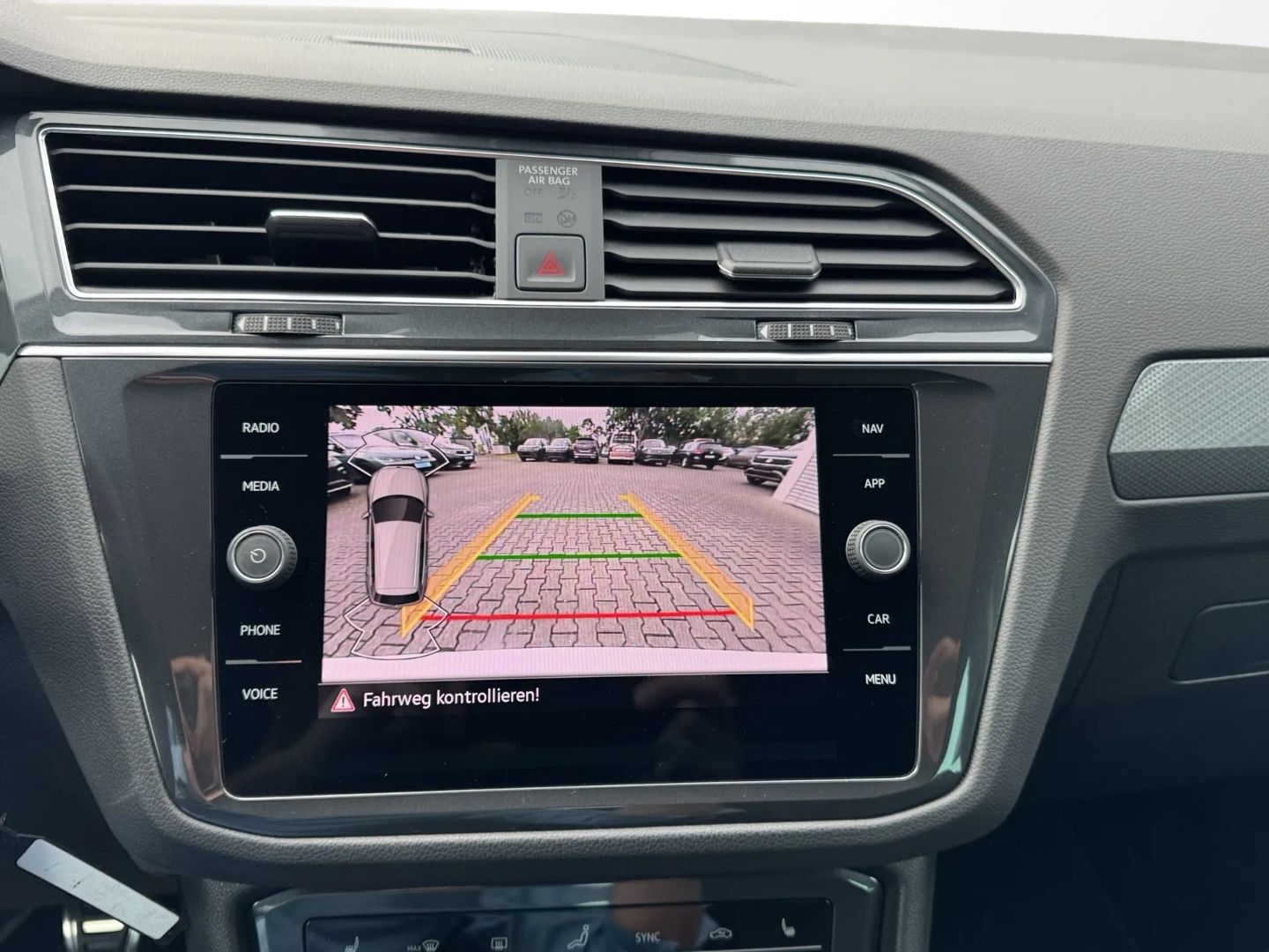 Tiguan 1.5 TSI "ACTIVE" *LED*NAVI*KAMERA*