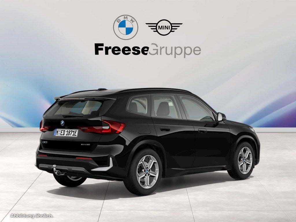 BMW iX1 xDrive30 AHK RFK ABSTAND HEAD-UP SHZ foto 2