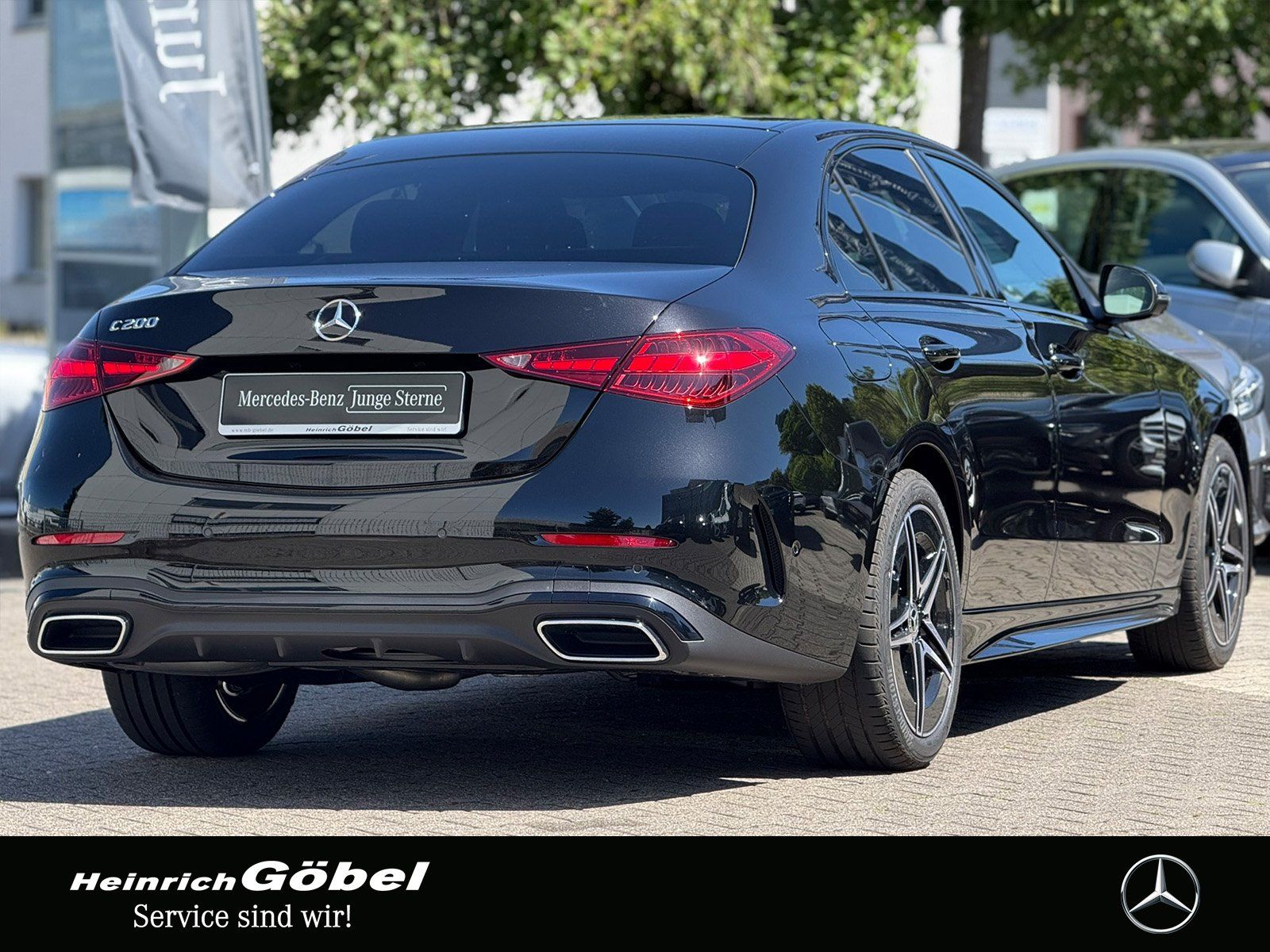 Fahrzeugabbildung Mercedes-Benz C 200 AMG*AHK*MEMORY*AMBIENTE*DIGITAL*360°