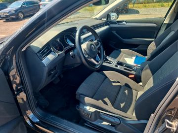 Volkswagen Passat - 9