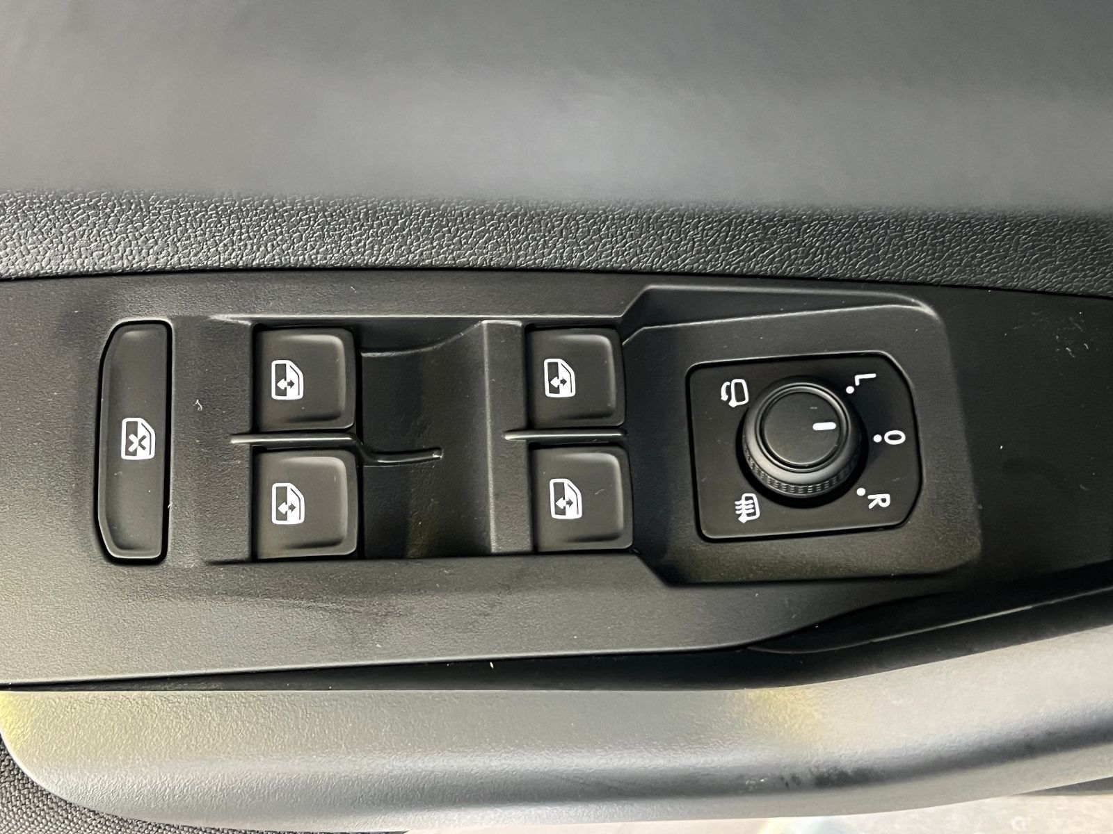 Fahrzeugabbildung Volkswagen Taigo Life 1.0 TSI *LED, Digital Cockpit, PDC, 1