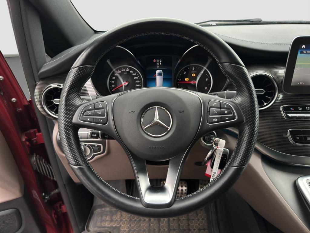 Fahrzeugabbildung Mercedes-Benz V 300 d 4MATIC AVANTGARDE EDITION Lang AHK*Leder