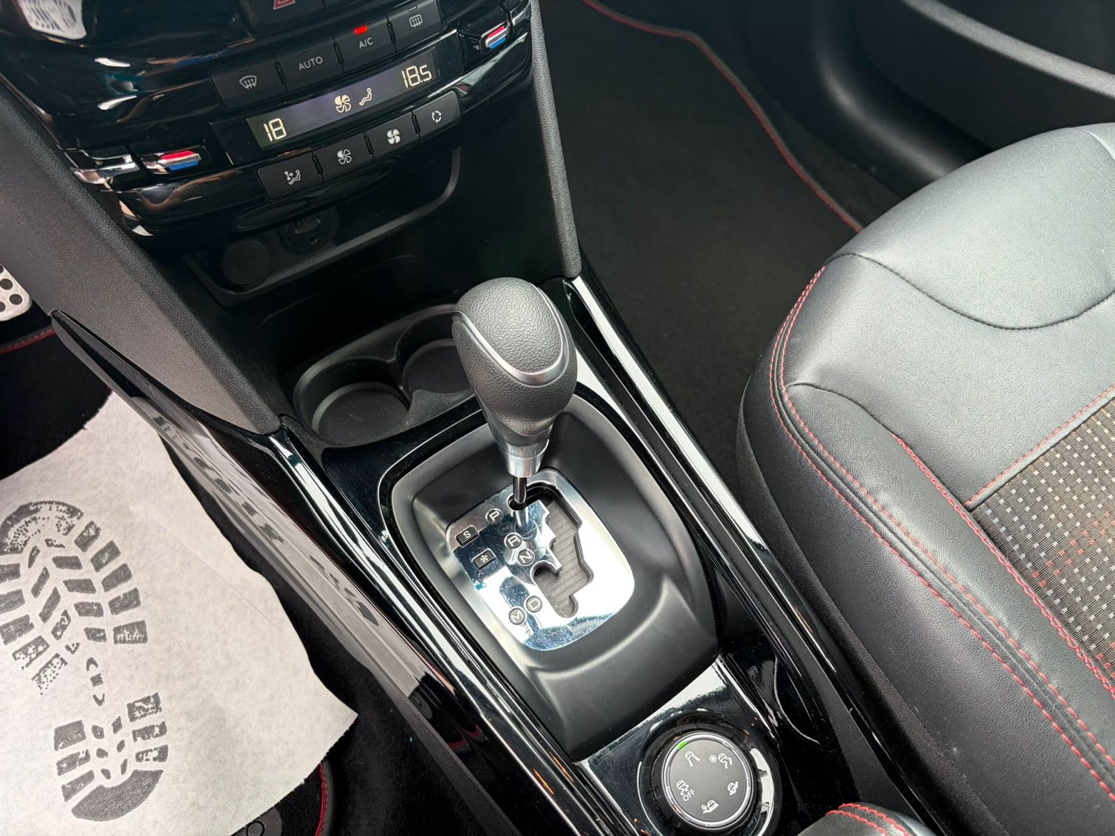 PEUGEOT 2008 2008 GT-Line*Automatik*Kamera*Klimaauto*Tempomat, Ansicht 14
