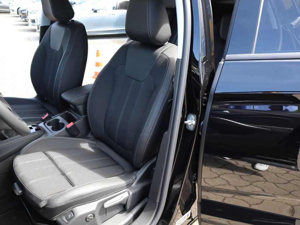 Fahrzeugabbildung Opel Grandland 1.2 DI GS+LED+Allwetter+AGR+NaviPro