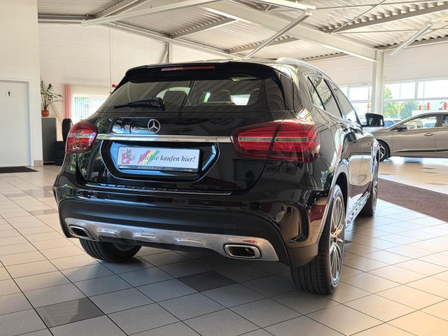 MERCEDES-BENZ GLA 200 — Foto 9