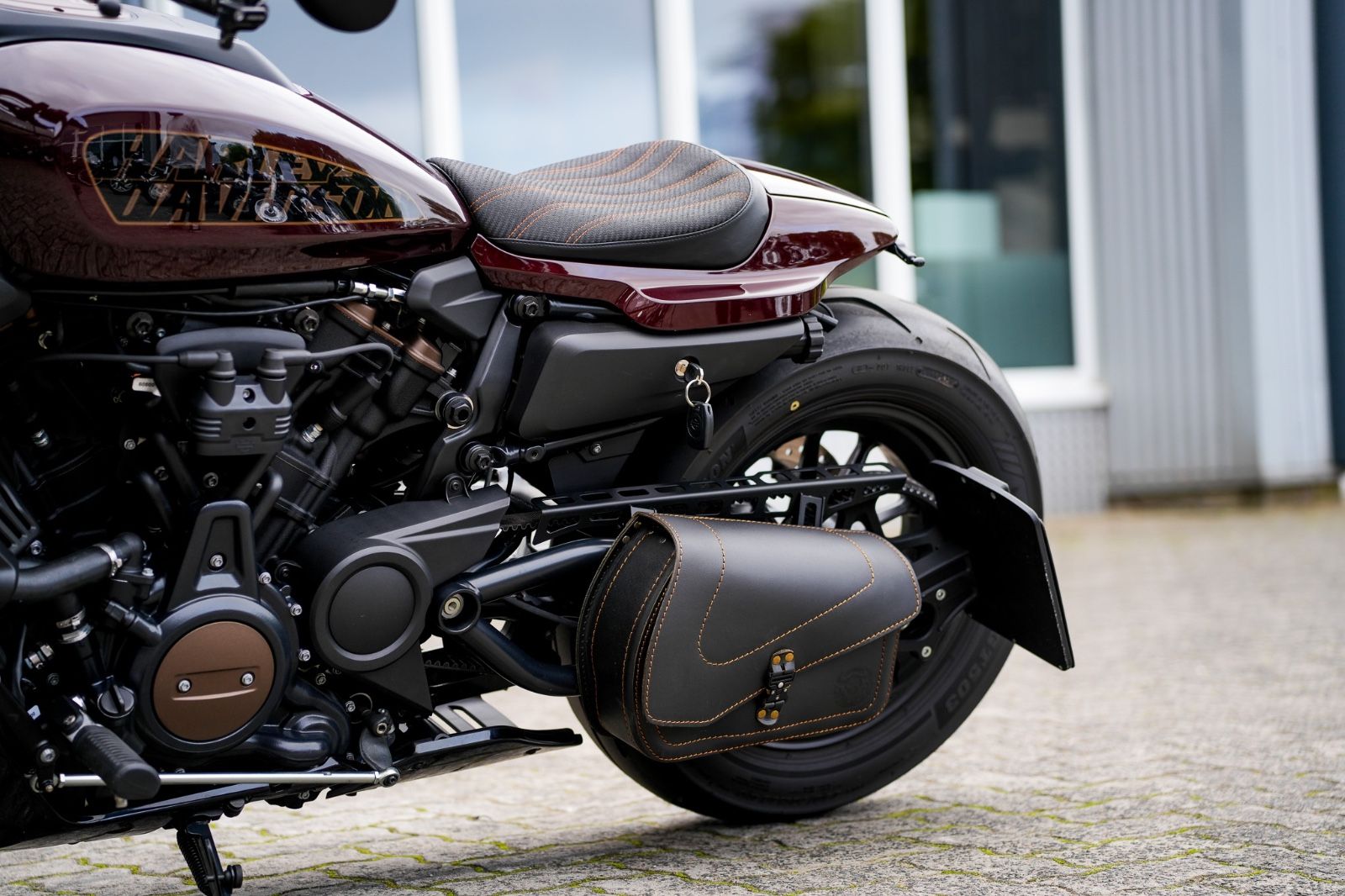 Fahrzeugabbildung Harley-Davidson RH1250S Sportster S - Jekill & Hyde
