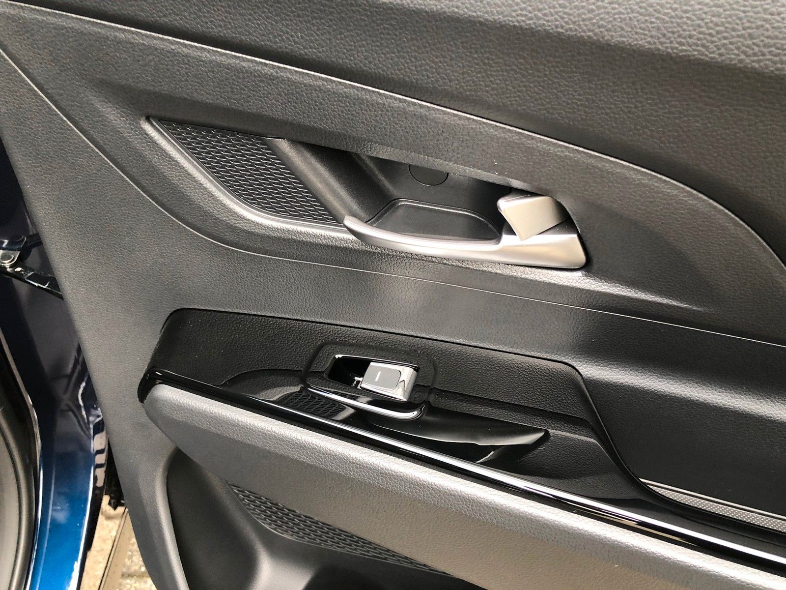 Fahrzeugabbildung KGM KORANDO+BLACKLINE+AMBIENTE+KAMERA+SH+LED++++++++