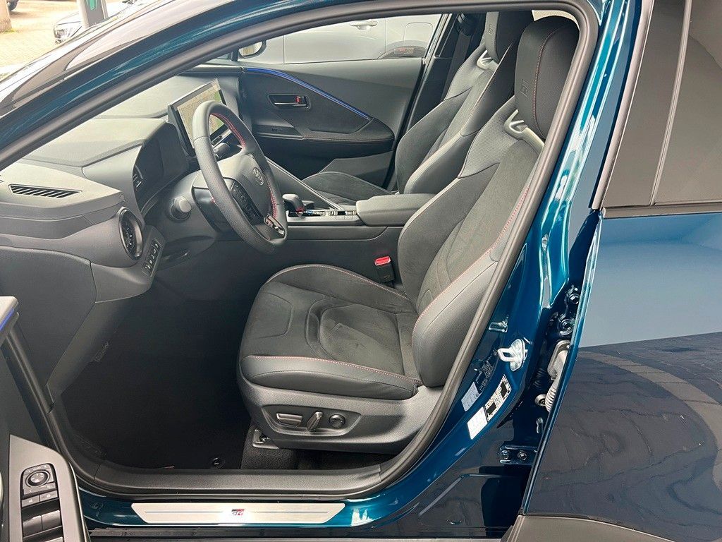 Fahrzeugabbildung Toyota C-HR 2.0 FWD GR Sport Kamera,LED,Matrix,Navi,SHZ