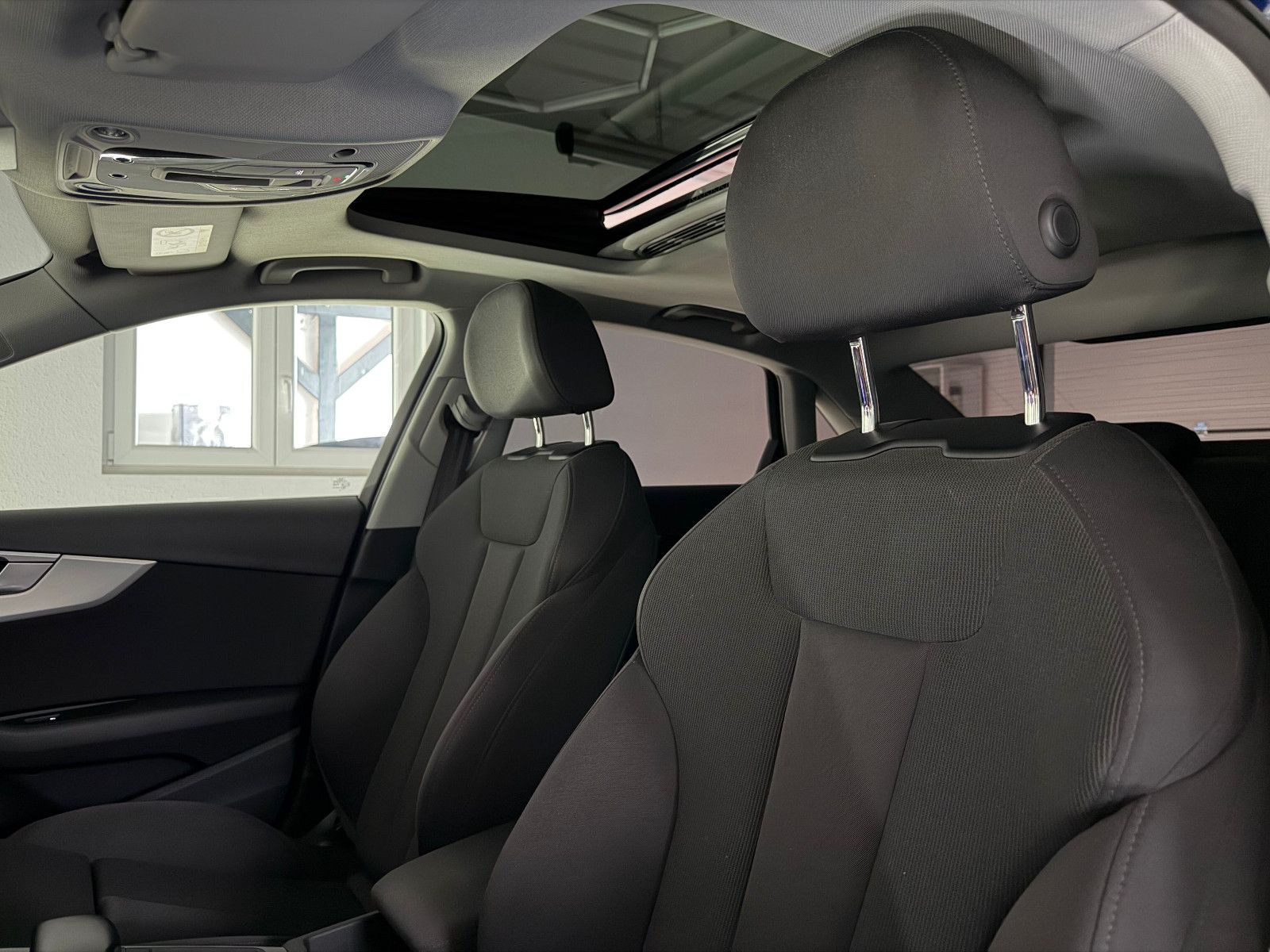 Fahrzeugabbildung Audi A4 Lim. S-LINE SPORT ultra/MATRIX/B&O/eGSD/VIRCO