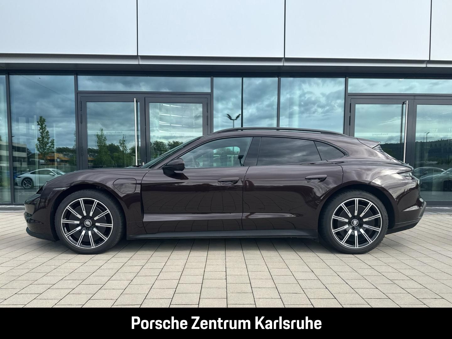 Porsche Taycan Sport Turismo InnoDrive SurroundView BOSE