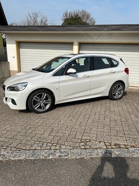 BMW 218 d xDrive Active Tourer M Sport,Pano,AHK