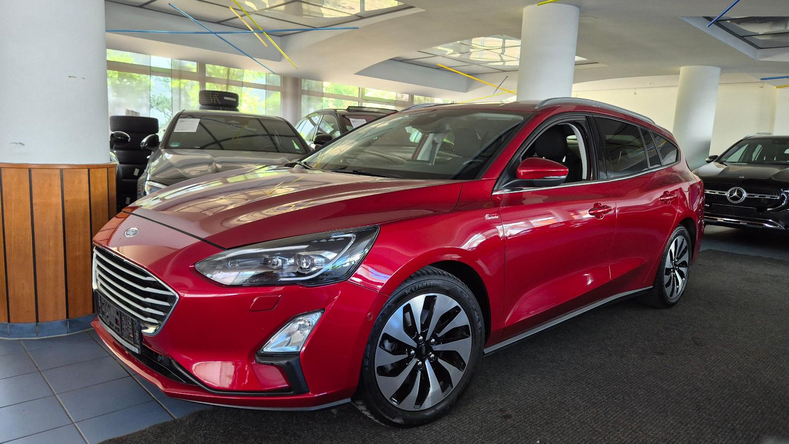 Ford Focus Cool & Connect/AHK/LED/Navi/RFK/SHZ/Temp