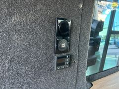 Fahrzeugabbildung Volkswagen T5 2.0 BiTDI Rockton 4Mo Twin MonoTube EINMALIG