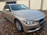 BMW 320i f30 Limo Xenon Kamera Navi Head/U... - BMW 320: F30