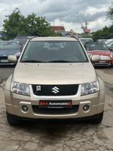 Suzuki Grand Vitara 1.6 Club 4x4 - Suzuki aus 2009