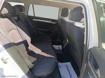 Volkswagen Passat - 9