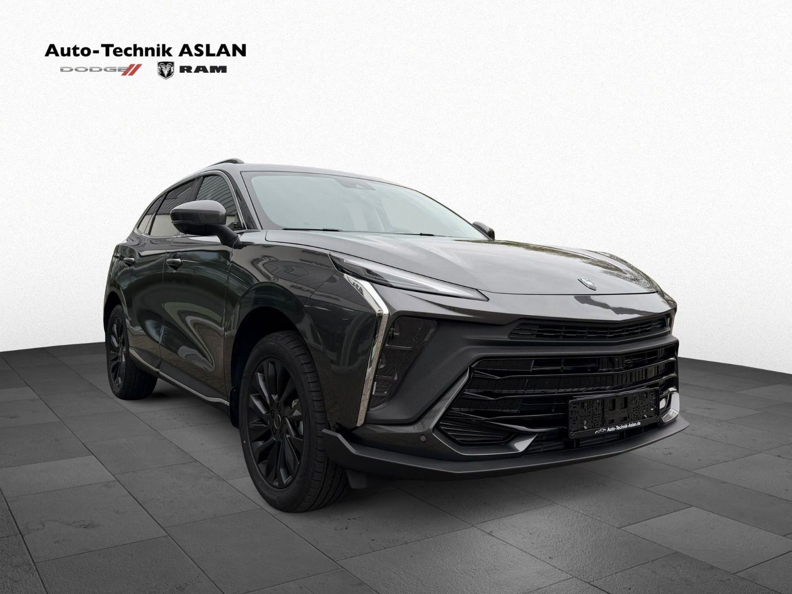 DFM Forthing 5 MY26 360° ab 249,-€ CarPlay Pano ACC imagem 2