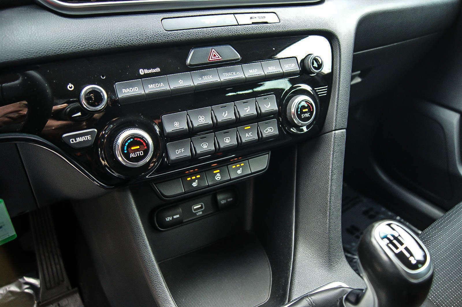 Fahrzeugabbildung Kia Sportage 1.6 GDI Dream Team 2WD NAVI KAMERA 4SHZ