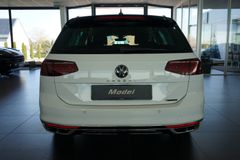 VW Passat Variant 2.0 TDI R-Line | Matrix | AHK VW Passat Variant 2.0 TDI R-Line | Matrix | AHK