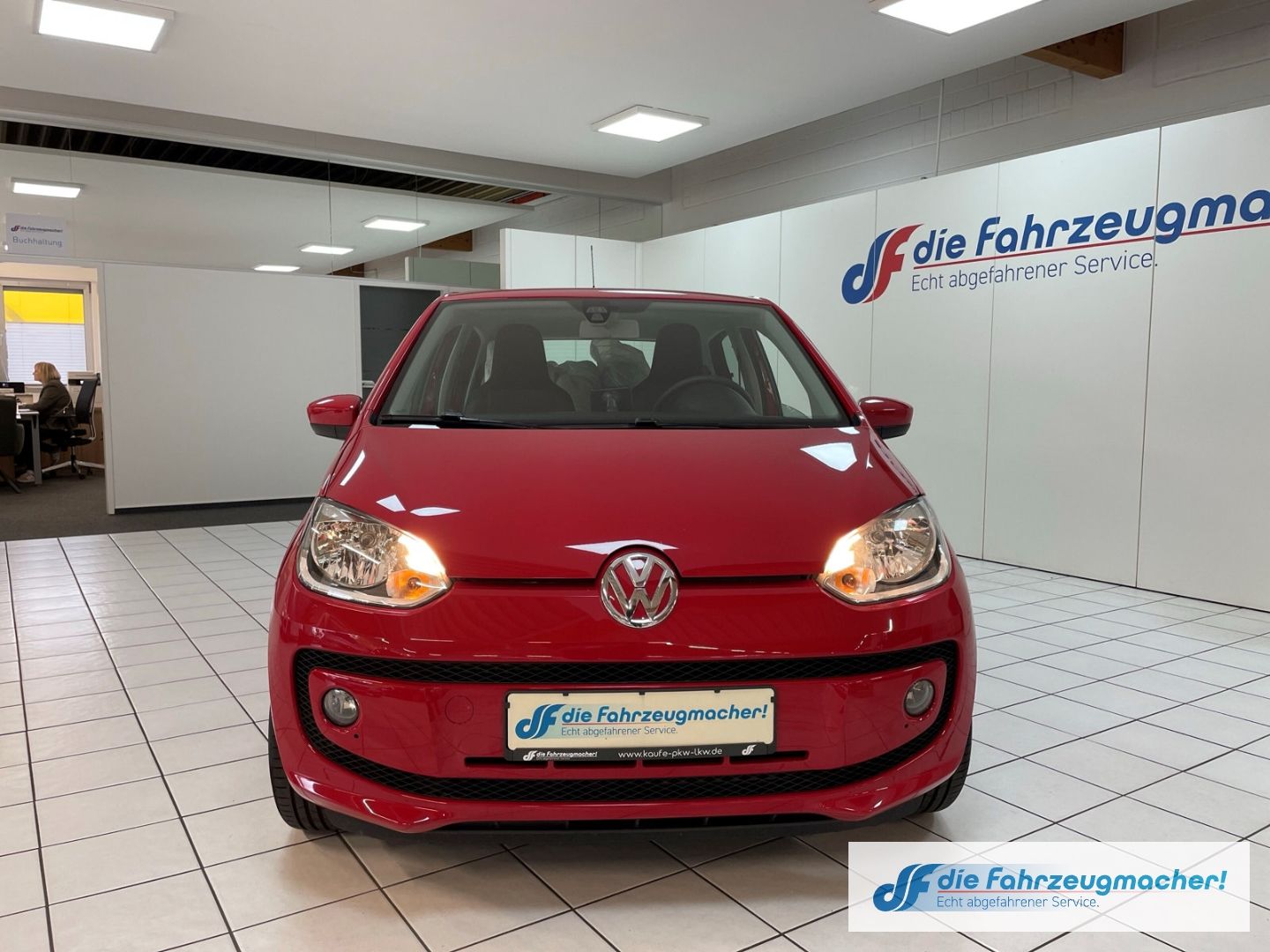 Fahrzeugabbildung Volkswagen up! move Navi Klimaautom SHZ Notbremsass. Temp P